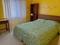 Spacious 5-bedroom house with pool table near UofM Hotels in Pittsfield Charter Township