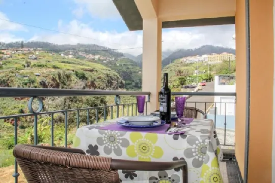 Casa Simão Holidays at Calheta