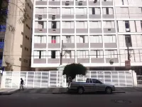 Apartment Half Five