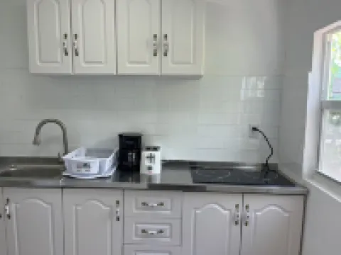 Cozy one Bedroom Apartment #C in Venetian Site