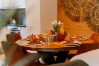 Forest Lodge with Sauna and Hot Tub Hotel a Peel en Maas