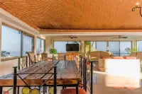 Striking Ocean View with huge Pool - walk to Beach