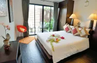 Fabulous Villa, private pool & garden, excellent service, Surin & Bangtao Beach 수린비치 호텔
