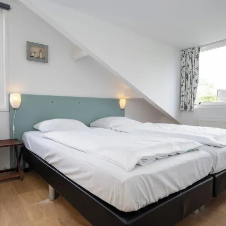 Child Friendly, 5 bedrooms, 2 bathrooms, 3 Toillets, Sauna, large garden