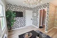 Charlotte tiny home getaway 5 min to lake Wylie 20 minutes to downtown Charlotte