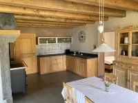 Der Charakter Eines Alten Bauernhofs im Herzen der Natur Các khách sạn ở La Brevine