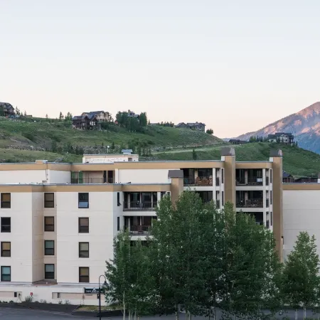 Updated 2 Br with View of Lifts 2 Bedroom Condo - No Cleaning Fee! by RedAwning