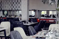 Velipoja Grand Europa Resort - Appartement Luxe privé - Desayuno