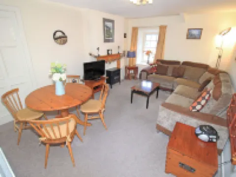 Treetops Flat Hotels in Porthmadog