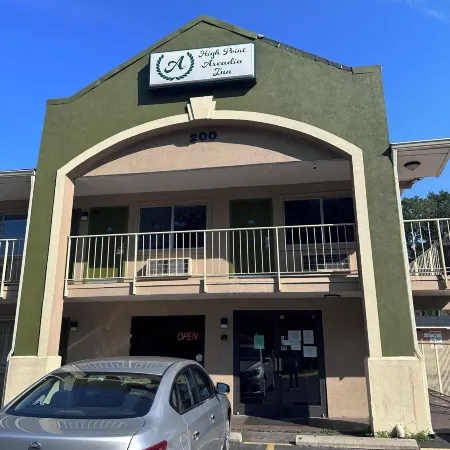 High Point Arcadia Inn