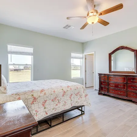 Mtn Views: Spacious Family Home in Casa Grande!