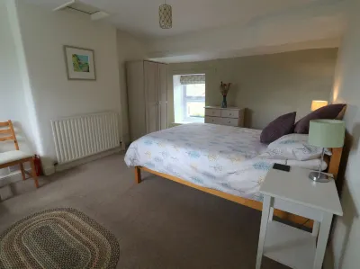 Back Cottage