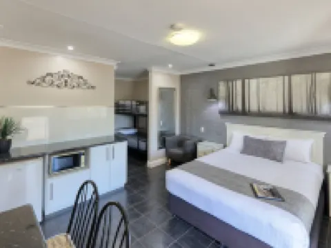 Country Leisure Motor Inn Hotels in Dubbo
