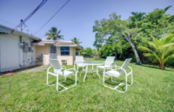 < 3 Mi to Hard Rock Stadium: Miami Home w/ Sunroom Hotels in Miami Gardens