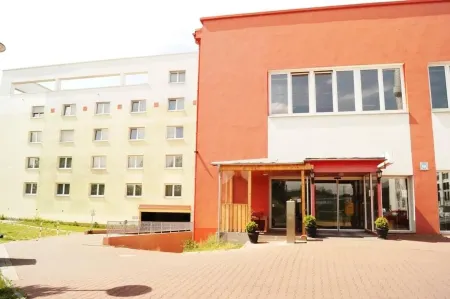 Hotel Reuterhof Отели в г. Вайтерштадт