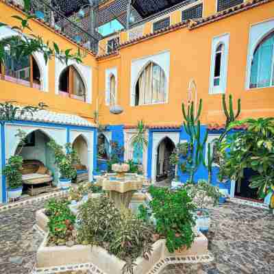 Riad Hicham Hotel Exterior