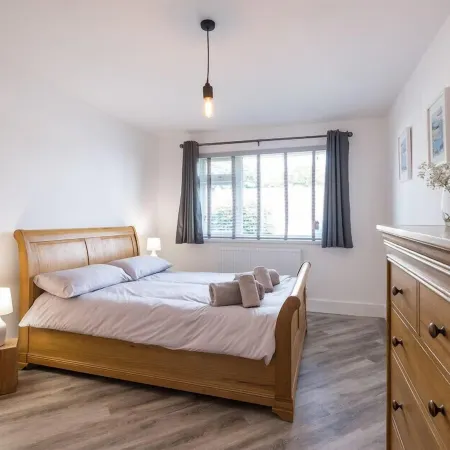 Greenaway, 4 Rockhaven Gardens