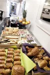 Brit Hotel Reims la Pompelle - sarapan