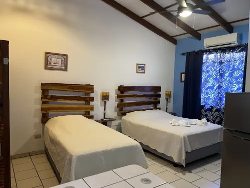 Cabinas El Colibri, Apart Hotel Hotels in Punta Islita