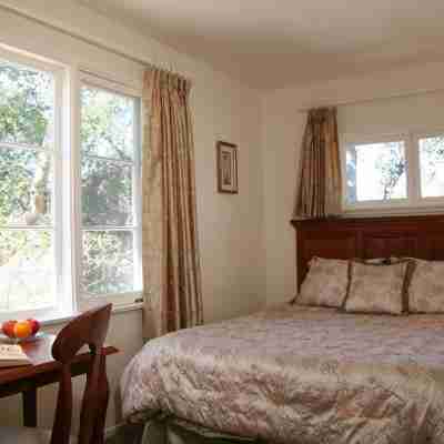 Ojai Retreat & Inn Rooms