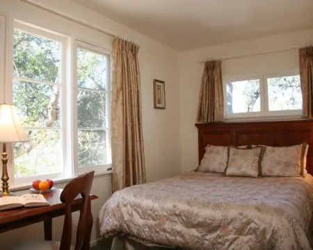 Ojai Retreat & Inn Hotels in Ojai