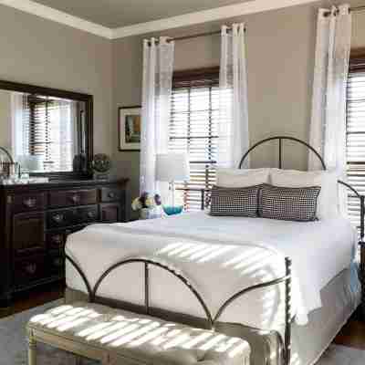 Captain Freeman Inn Rooms