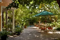 Tropical Inn
