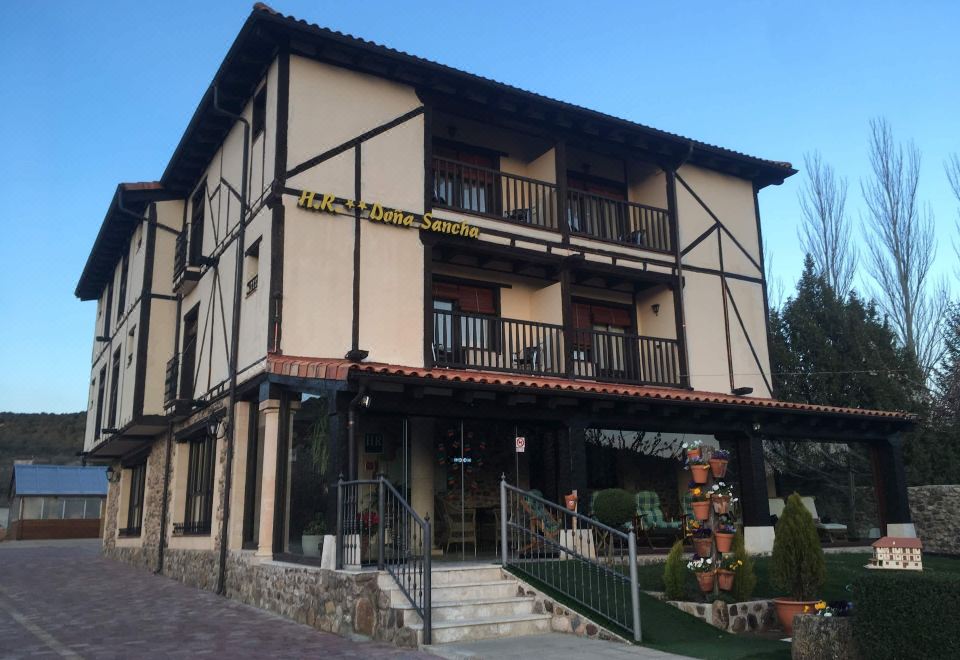 hotel overview picture