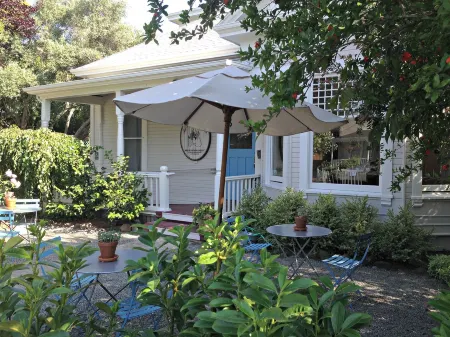 An Inn to Remember Отели в г. Феттерс Хот Спрингс-Агуа Калиенте