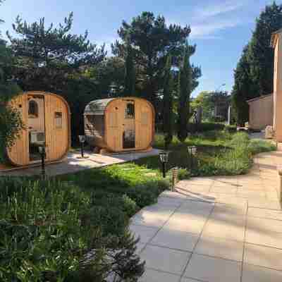 Logis Hôtel Déjeunez sous l'Arbre Hotel Exterior