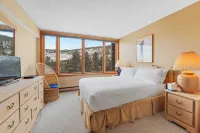 Decatur 1798 by Summit County Mountain Retreats