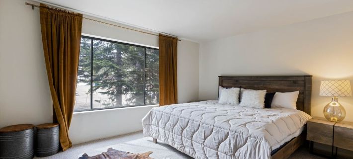 Luxurious 2 Bedroom Base Camp Condo - Steps from Kirkwood Village Condo Hotele w: Alpine County