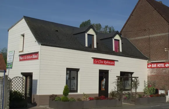 克洛斯羅賓遜酒店