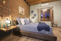 Aquamarina Hotels near Sanctuary of Our Lady of Guadalupe