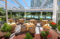 Hotel Zur Traube - parking