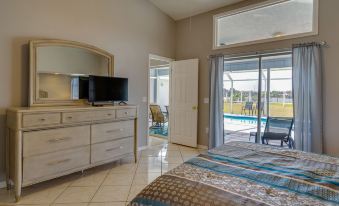 Port Charlotte Home w/ Pool - 8 Mi to Beaches!