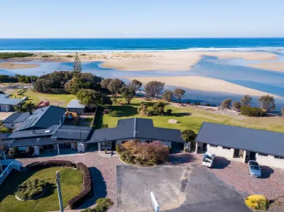 เพลิแคน แซนด์ สคาแมนเดอร์ โรงแรมใน