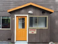 Moderne Hostel Hoteles en Mammoth Lakes