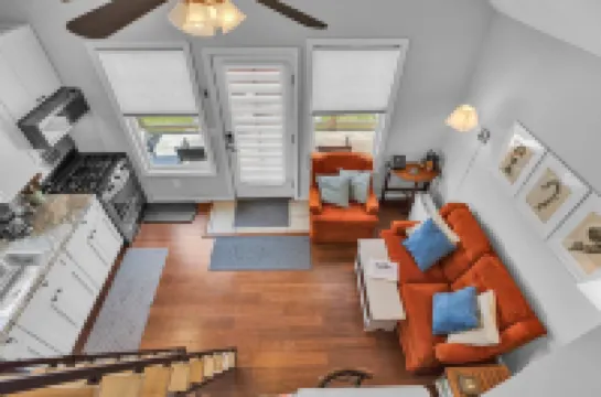 Mountain Koru Near Trails & Town 2 Bedroom Cabin