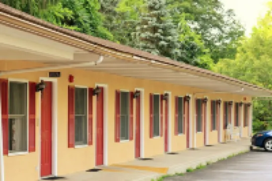 Holiday Motel Hotel di 