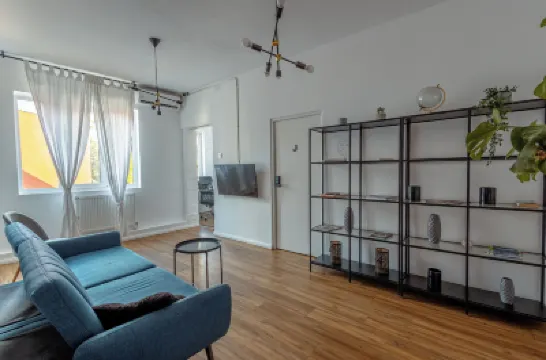 First Hostel Bucur 21 Hotels near بوليفالينت هال