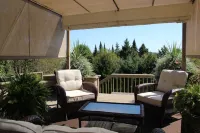 Jewel on the Hill Bed & Breakfast Hotels in Limerick
