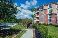 Spacious 3Bd/2ba Home with Balcony - Close to Universal and Convention Center! 3vc305