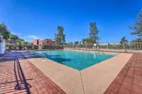 Eloy Retreat w/ Pool Access + Central A/C! - Swimmingpools