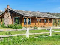 Rustic Bondurant Cabin: Fish, Hike, & Bike! Hotels in Sublette County