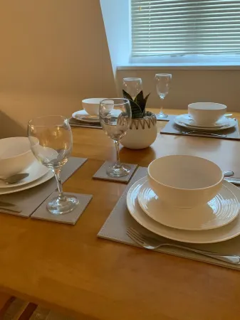 The Riding Gate Apartment Отели рядом с достопримечательностью «Университет Кент»