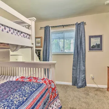 Pet-Friendly Taylor Home w/ Backyard Oasis!