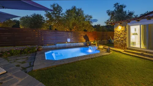 Salonikiou Beach Apartments & Villas - Pet friendly