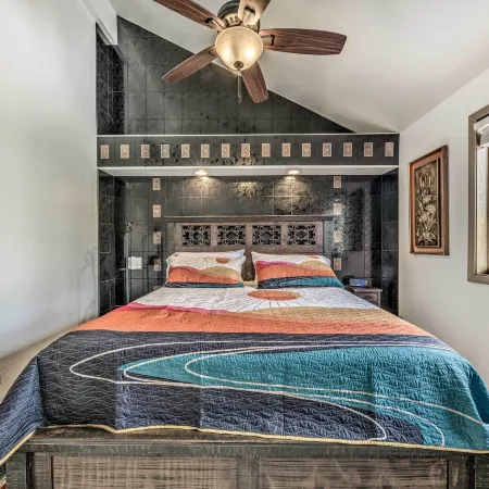 Cozy Cloudcroft Townhome ~ 1 Mi to Burro Ave! Hotels in Cloudcroft