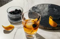 AC Hotel Cincinnati at Liberty Center - Bares